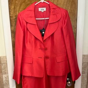 Le Suit coral jacket and skirt